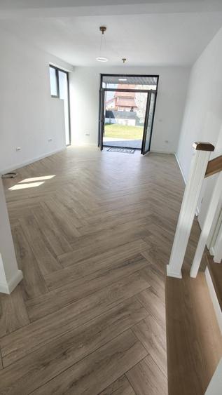 Duplex modern, 4 camere ?i 2 bai, lac, padure - 7