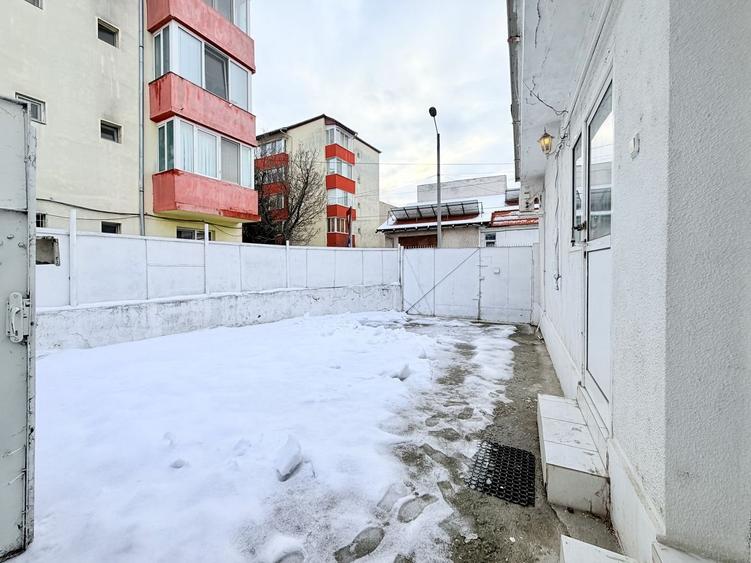 Spațiu comercial versatil, cu curte și acces auto | Simion Bărnuțiu - 13