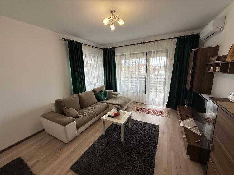 Inchiriere apartament 2 camere zona Tractorul - Coresi - 2