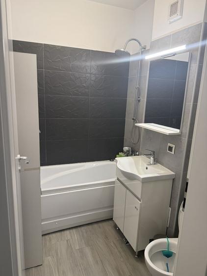 Inchiriez apartamnet langa metro militari - 3