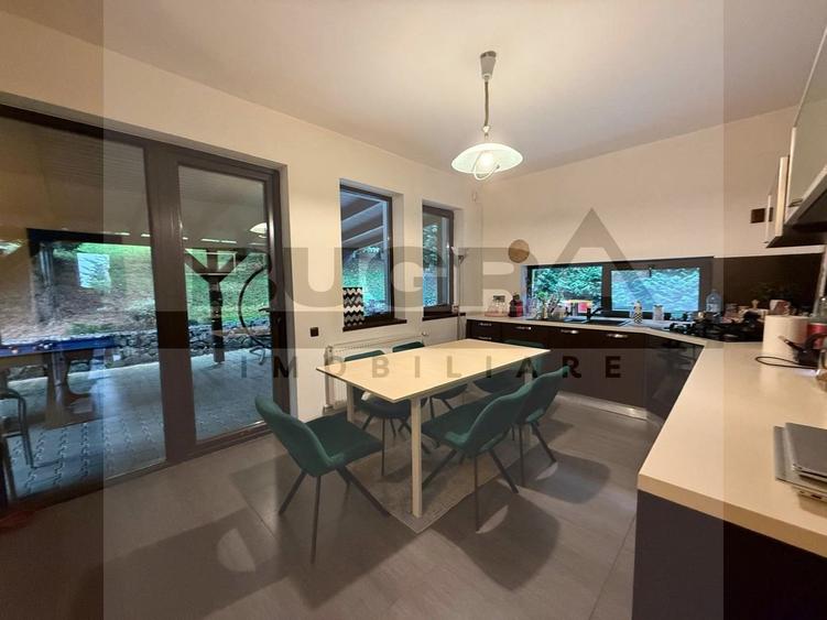 Vila langa padure, panorama superba,  250mp, zona Faget - 8