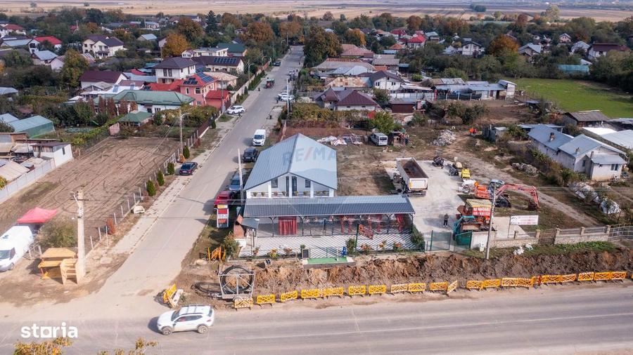 Vanzare casa cu restaurant, terasa si teren intravilan liber - Titu - 4