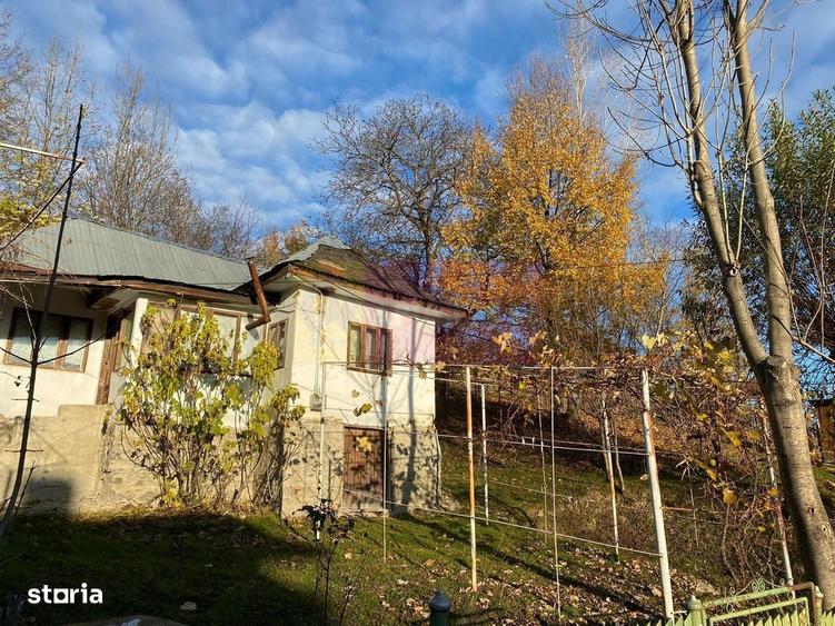 Casa demolabila cu teren de vanzare in Breaza - 10
