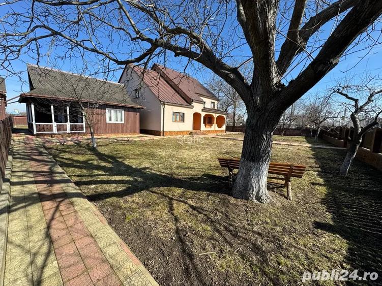 Vand casa comuna Draganesti jud Neamt la 10 km de Targu Neamt plus 9000 mp teren