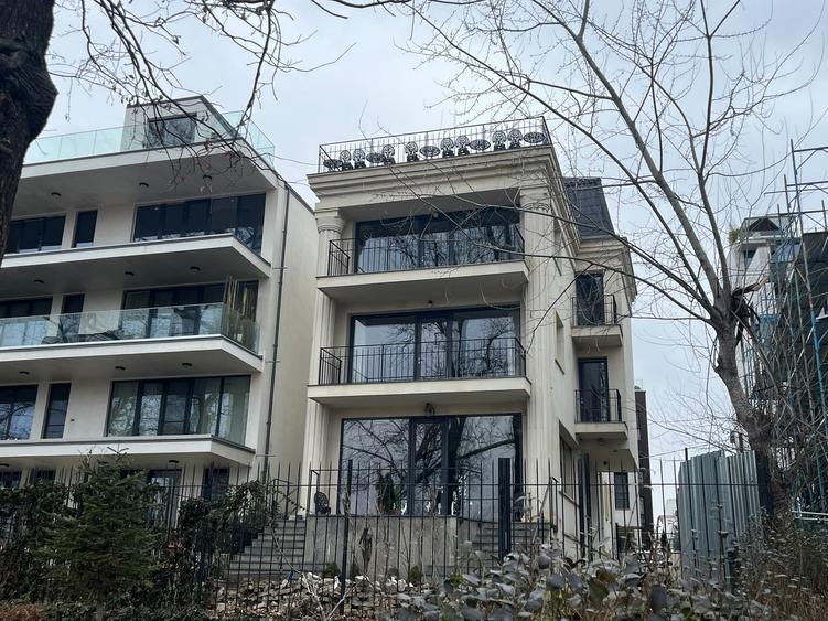 Reședință exclusivistă pe malul lacului - Exclusive Residence on the Lakefront - 53