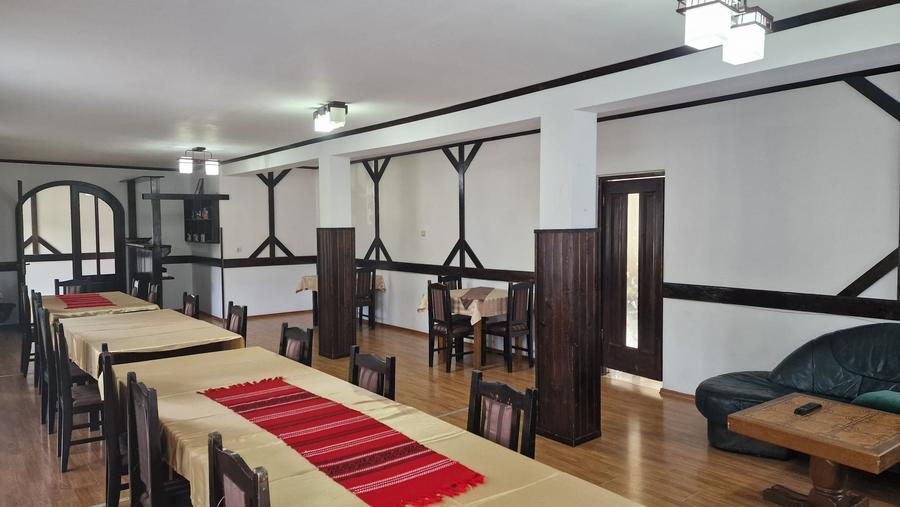 De Vanzare Pensiune-10 camere Voroneț - 3
