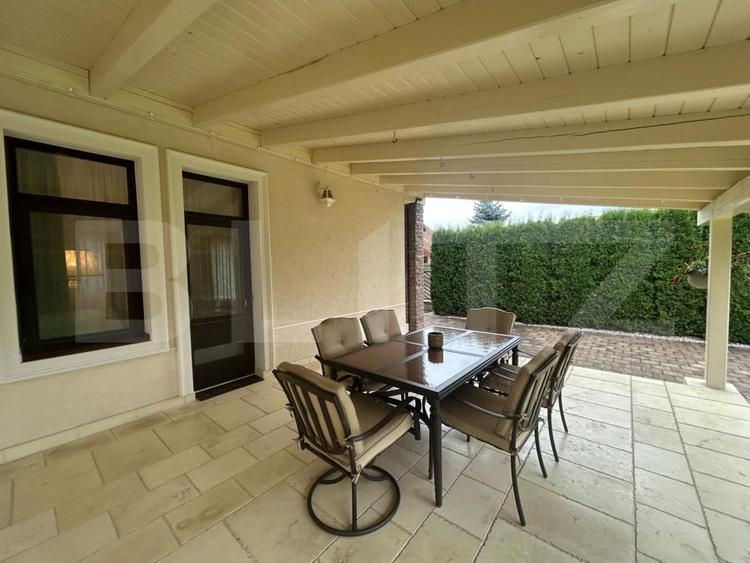 Casa superba amenjata in stil clasic - 4