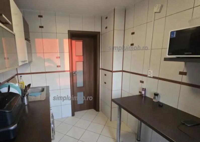 Metrou Titan decomandat spatios 2 camere - 9