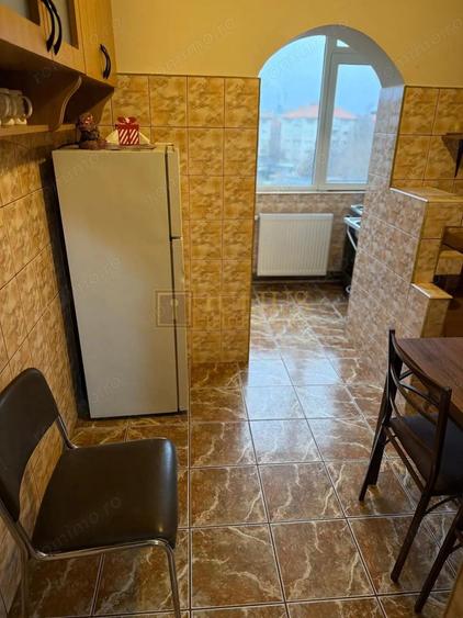 3 camere, zona Lunei-Complexul Studentesc, la 3 minute de facultatea FEAA - 9