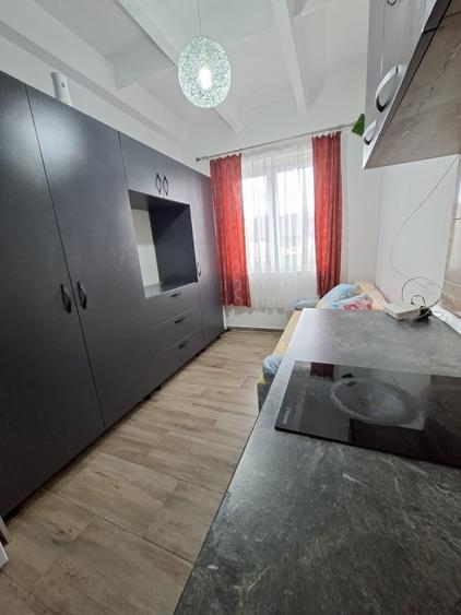 Inchiriez garsoniera zona Astra cu baie proprie in bloc de apartamente - 2