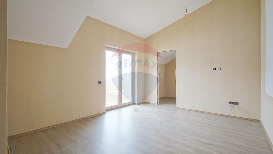 COMISION 0%! Casă noua cu 5 camere de vânzare in Tarlungeni - 10
