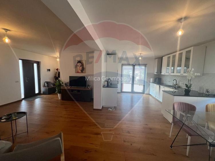 Casa / Vila 4 camere Green field residence