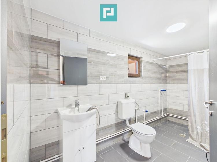 Casă individuală cu 4 camere cu Canalizare în Central
