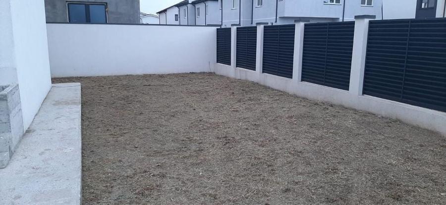 Casă cu 4 camere în Cumpăna