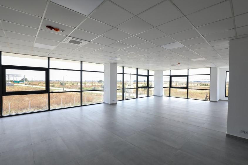 Spații birouri și hale depozitare în proximitatea autostrăzii  Craiova Pitești - 14