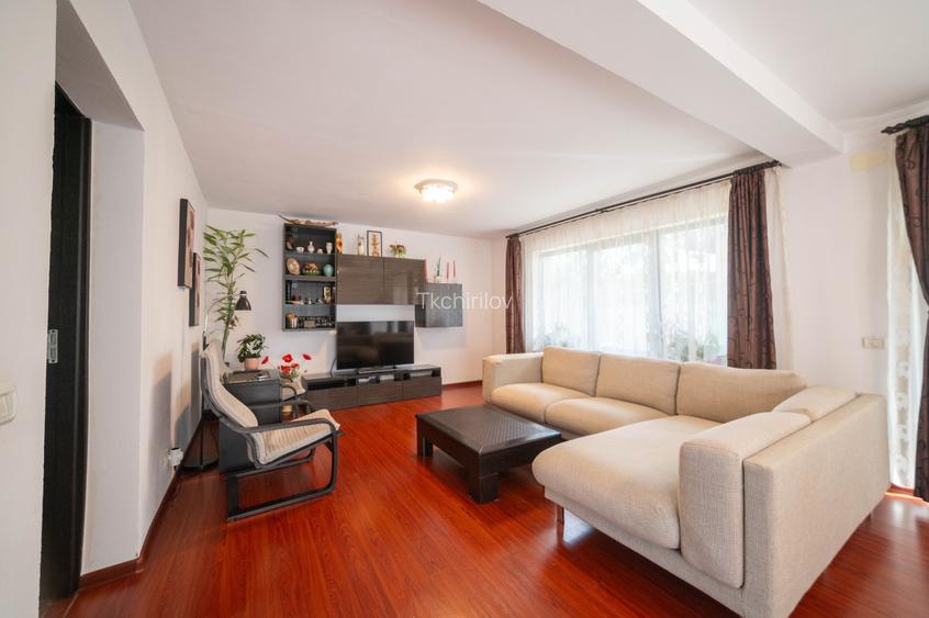 Casă Individuală P+1+M, 9 camere, 595 mp teren, 1.356€/mp, zona Aradului Casă Individuală P+1+M, 9 camere, 595 mp teren, 1.356€/mp, zona Aradului