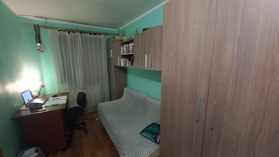 Apartament decomandat cu 3 camere, zona Astra - 6