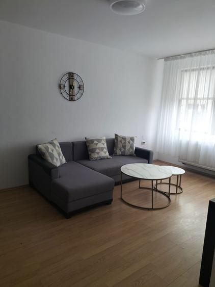 Apartament central, spatios 3 camere, central, zona 0 - 7