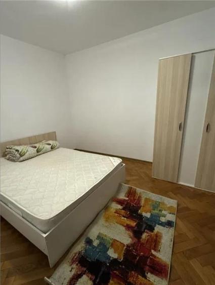 Apartament 3 camere , 7 Noiembrie , UMF - 3