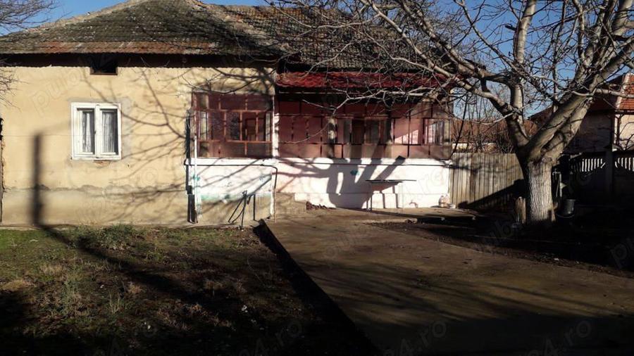 REZERVATA casa Com. Patulele, jud. Mehedin?i, cu 3000 mp curte - 1