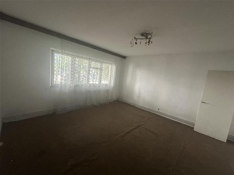 Decomandat, model mare cu centrală proprie Steaua - 8