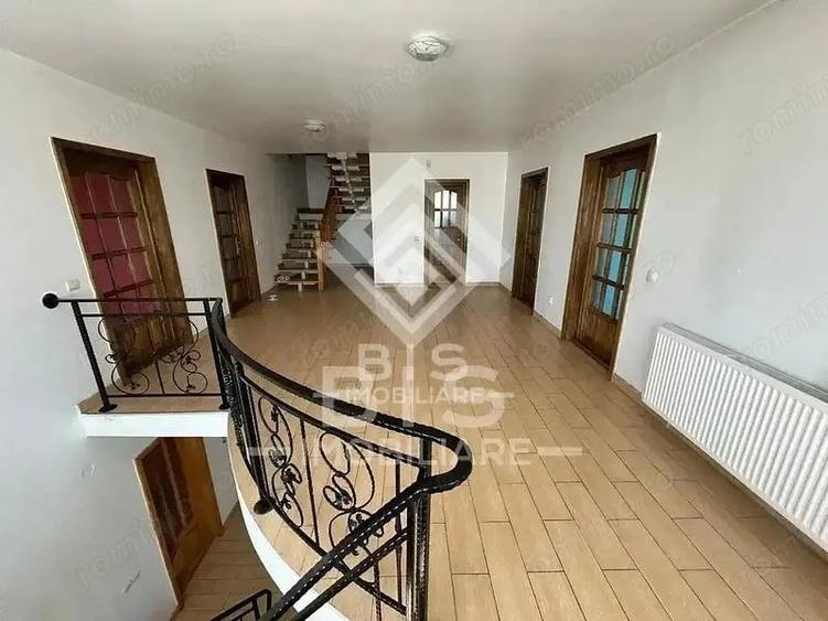 Casă cu 6 camere cu Teren 1000 Mp în Sud