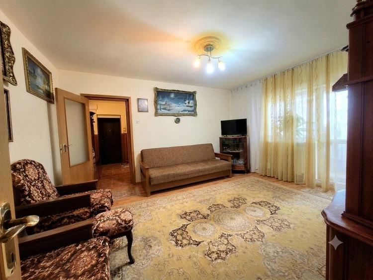 Apartament cu 2 camere semidecomandat în Zahana