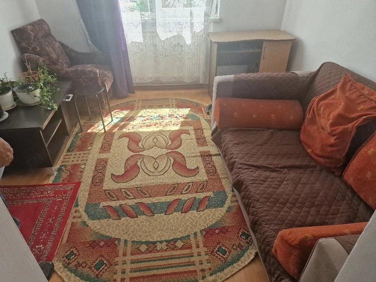 Apartament cu 2 camere semidecomandat în Dărmănești