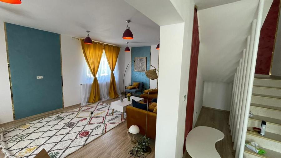 Casă individuală cu 5 camere cu Canalizare în Valea Lupului