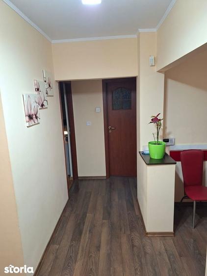 Apartament cu 3 camere în Tudor