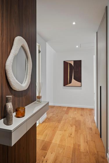 Apartament cu 4 camere semidecomandat, mobilat în Cotroceni