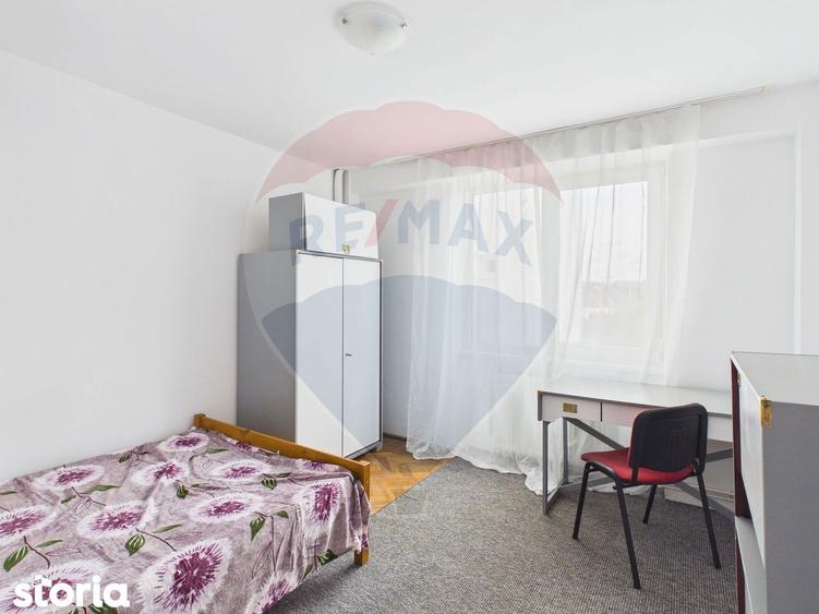 Apartament cu 3 camere, mobilat în Central