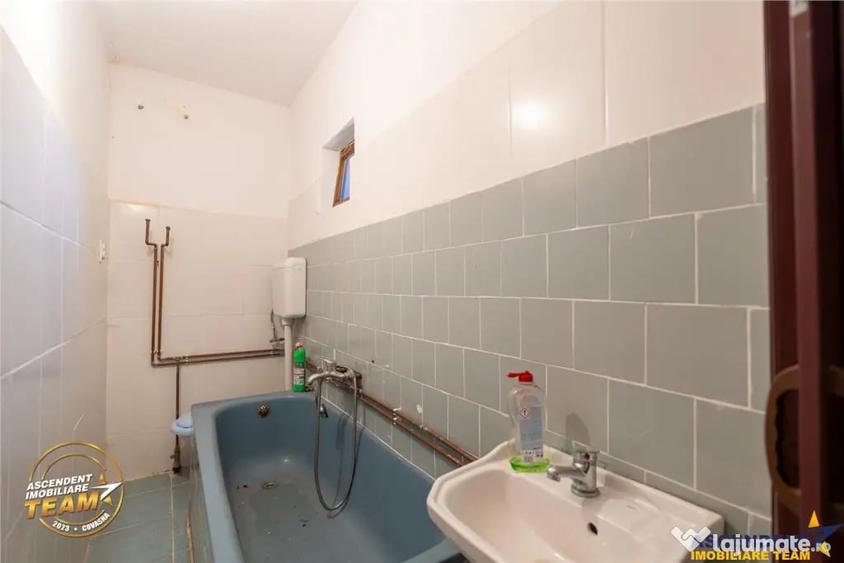 Casă cu 4 camere cu Teren 412 Mp în Brețcu