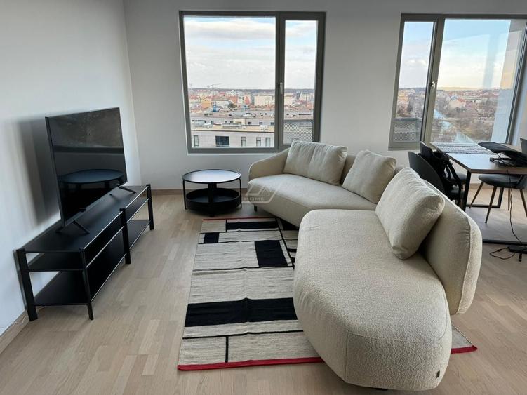Apartament cu 3 camere, mobilat în Take Ionescu