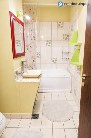 Apartament cu 4 camere, mobilat în Unirii