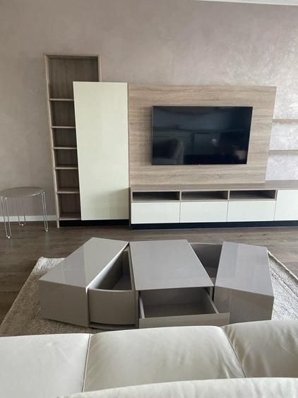 Apartament cu 2 camere decomandat, mobilat în Central