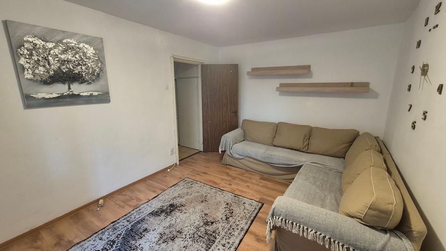 Apartament cu 2 camere decomandat în Lacul Tei