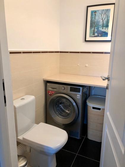 Apartament cu 3 camere semidecomandat, mobilat în Băneasa