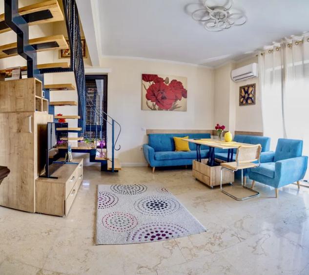 Apartament cu 5 camere decomandat, mobilat în Păcurari