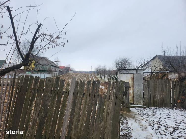 Casă cu 4 camere în Faraoani