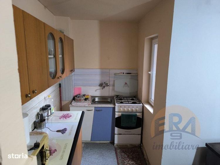 Apartament cu 2 camere decomandat în Cihei