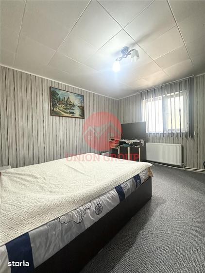 Casă cu 3 camere cu Teren 215 Mp în Lumina