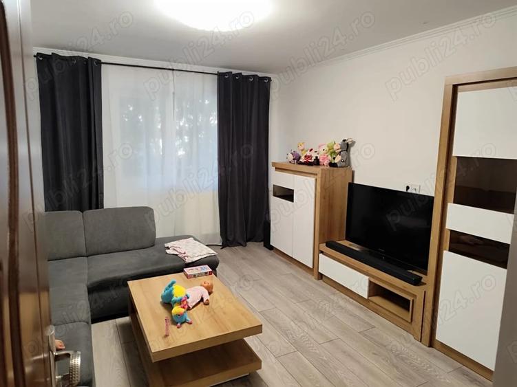 Apartament cu 2 camere decomandat în Traian