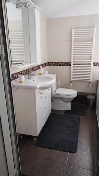 Apartament cu 2 camere decomandat în Cug