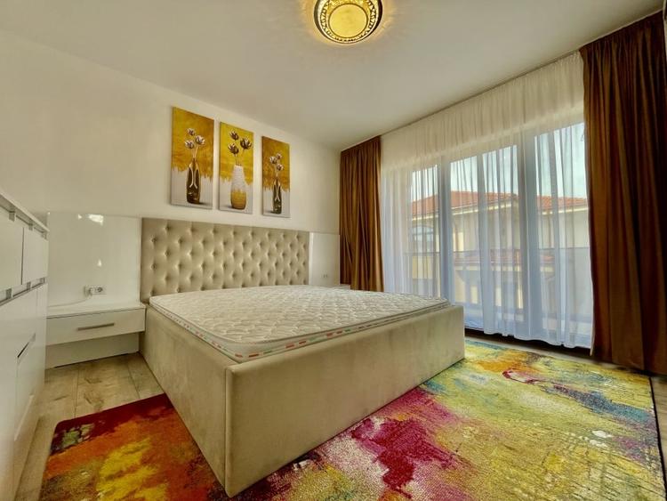 Duplex cu 3 camere cu Canalizare în Mamaia-Sat