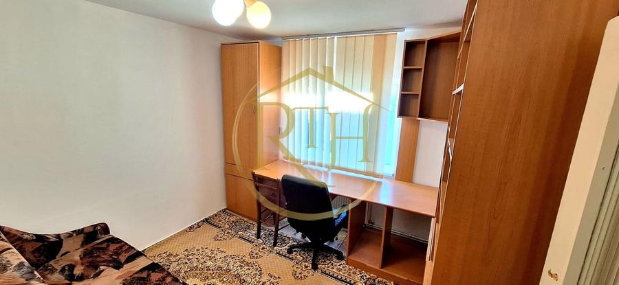 Apartament cu 3 camere decomandat, mobilat în Girocului