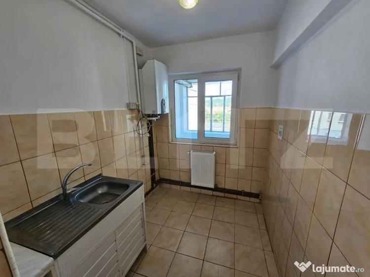 Garsoniera decomandata 31 mp, etaj 2, Cugir spa?ioas? - 3
