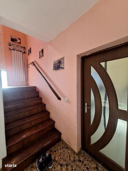 Casă cu 5 camere cu Teren 717 Mp în Central