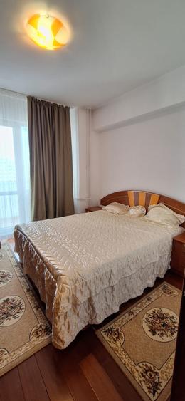 Apartament cu 2 camere decomandat în Titan