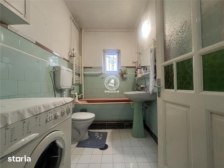 Casă cu 4 camere cu Teren 250 Mp în Nicolina